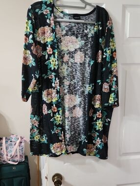 torrid Black Floral Open-Front Cardigan with Mint and Peach Blooms